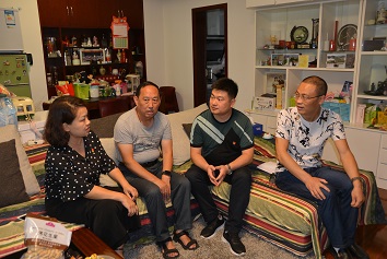 慰问谭金旭.jpg 慰问谭金旭.jpg